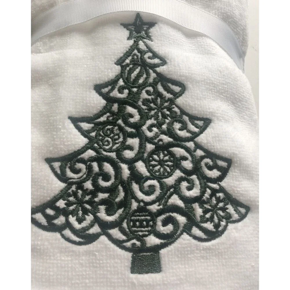 Christmas Tree Embroidered Hand Towels Bathroom White Green Balsam Fir Set of 2
